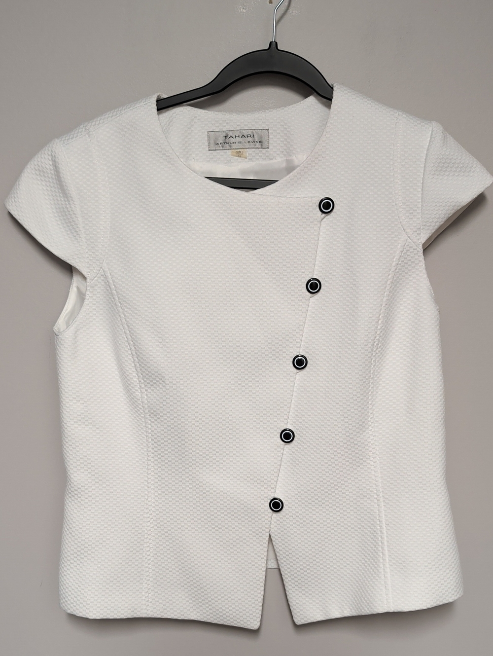 Tahari White Textured Cap-Sleeve Asymmetric Button Blouse